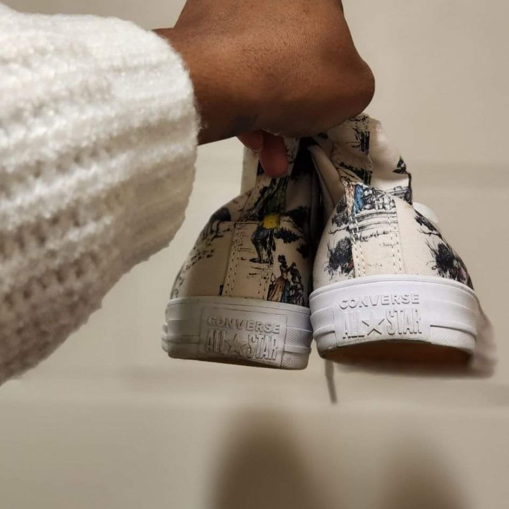 Converse - Picture 3 of 5